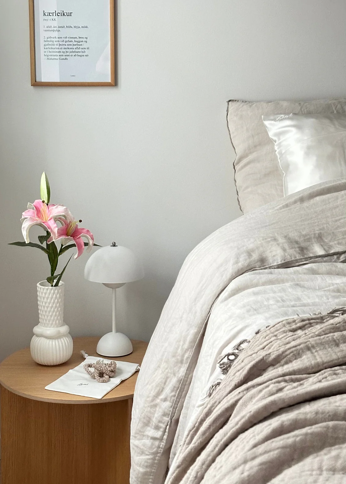 SILK ZIPPERED PILLOWCASE - Image 5